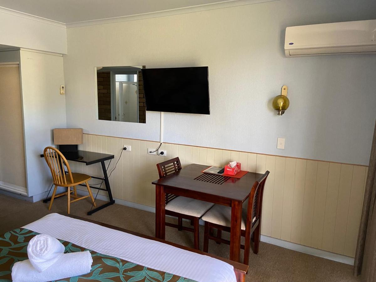 Abel Tasman Waterfront Motel Lakes Entrance Exteriör bild